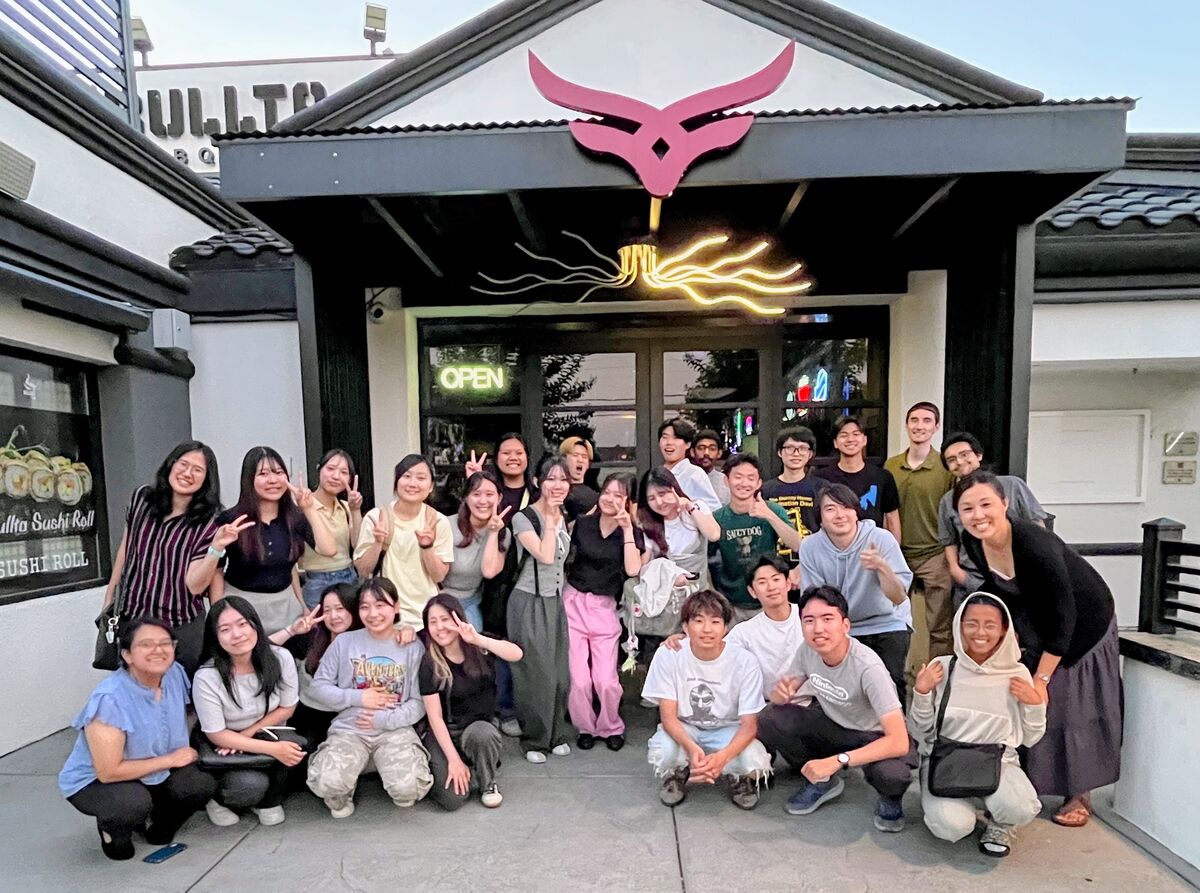 ISMP mentors and students together